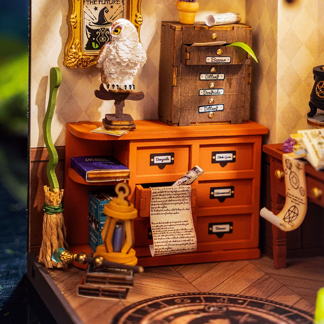 DIY miniatyyri Magic Study - Image 7